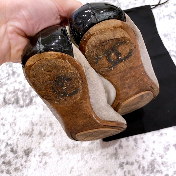 ✅SOLD Chanel spirit cap toe silver flats 38.5 worn - Picture 5 of 8